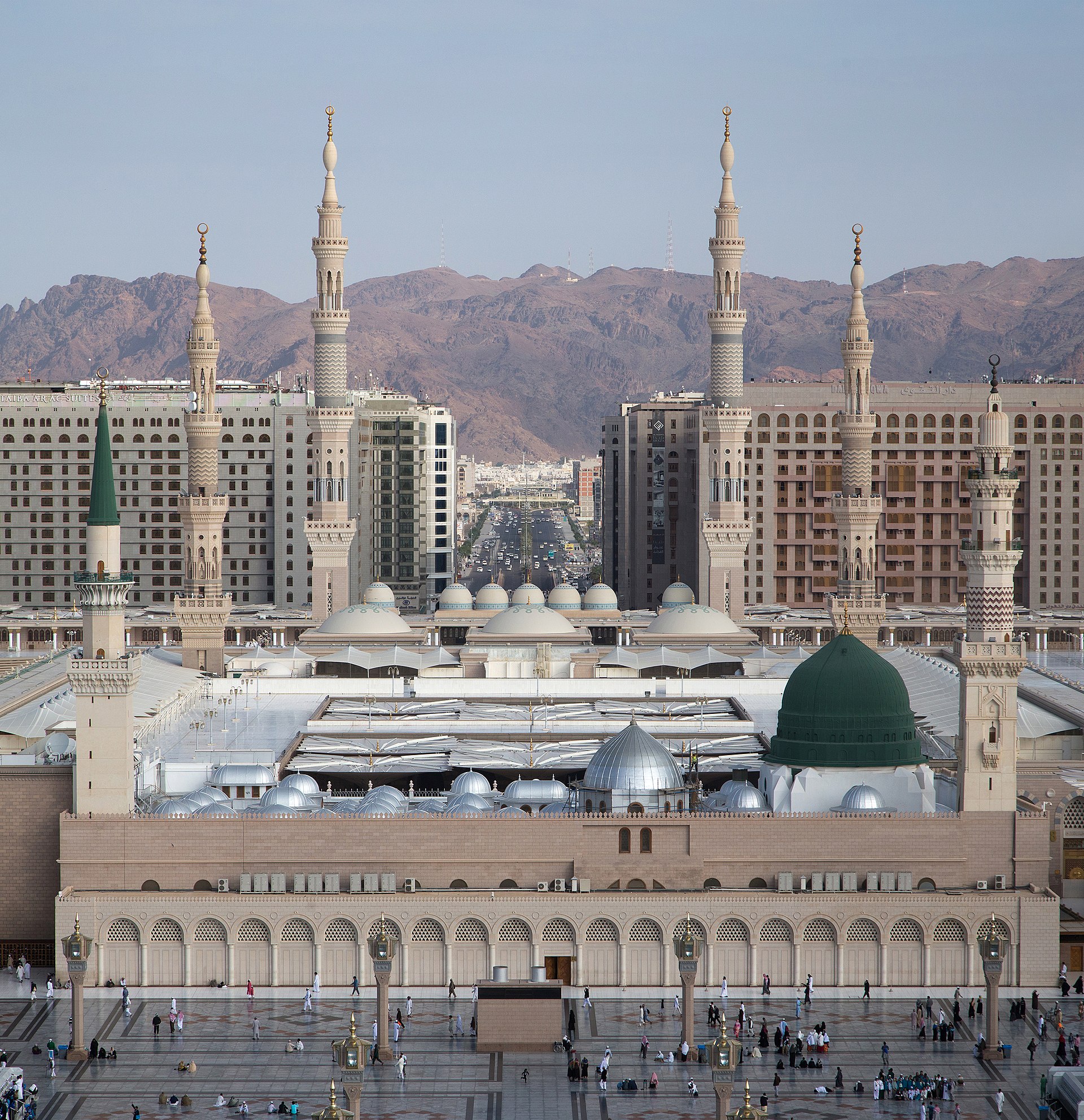 HERO · Masjid an-Nabawi · golden hour exterior